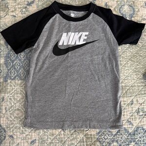 SET of 5 Nike Kids Black and Gray Short Sleeve Tee